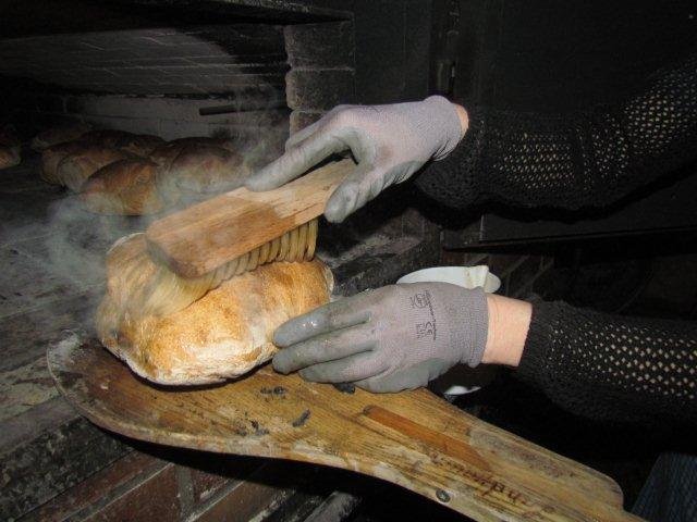 Vorweihnachtliche Brotback-Aktion am 09. und 10.12.
